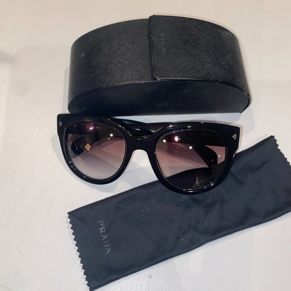 PRADA Cat Eye Sunglasses